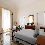 Maison Canopee Bed & Breakfast