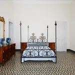 Maison Canopee Bed & Breakfast 4*