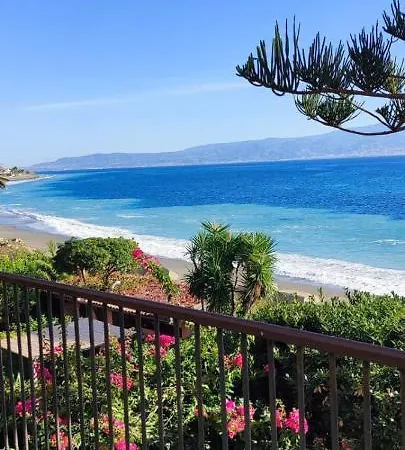 Maison Canopee 4*