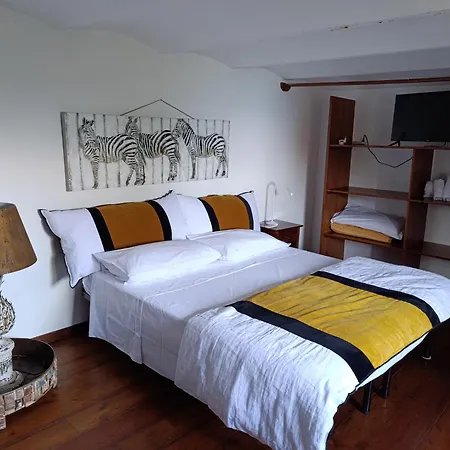 Maison Canopée Bed & Breakfast *