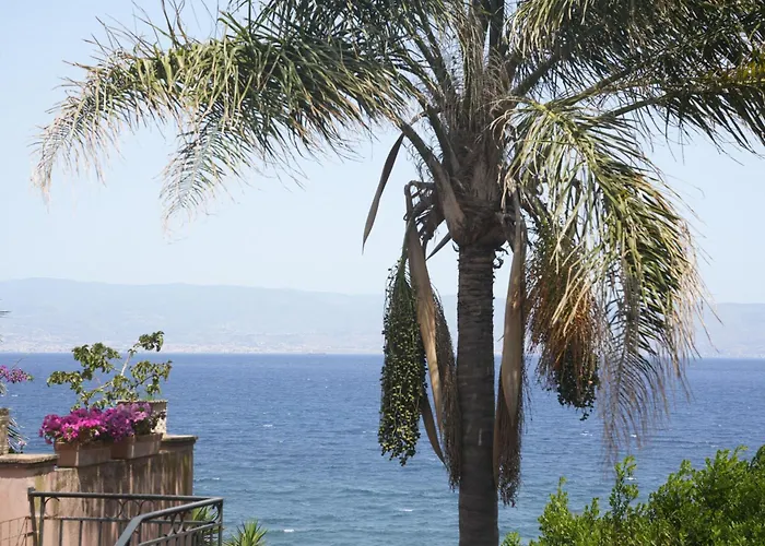 Maison Canopee 4*