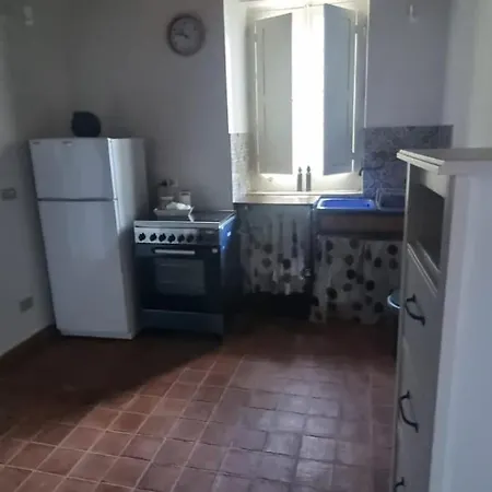 Maison Canopee Bed & Breakfast