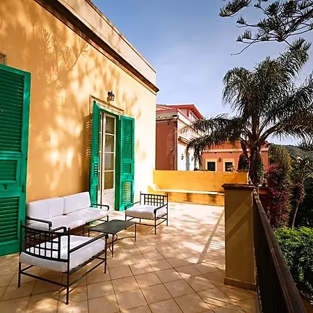 Bed and breakfast Maison Canopée Mesina