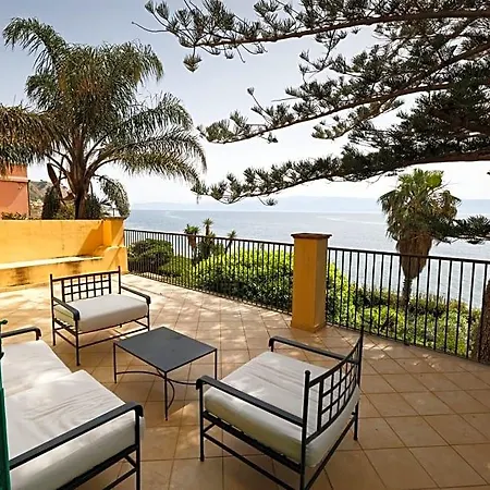 Maison Canopée 4*